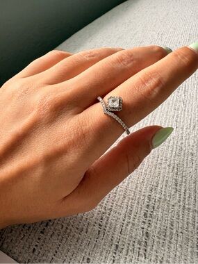 Pandora Square Sparkle Wishbone Ring Size 8